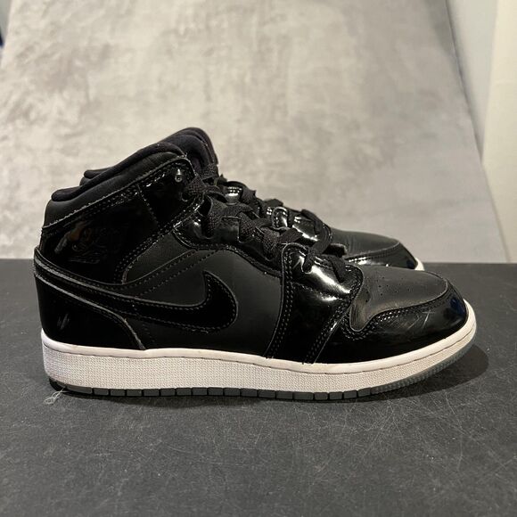 Air Jordan 1 Mid Shoes Youth 6.5Y Space Jam DV1337-004 Patent Leather - Picture 1 of 9
